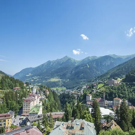Beautiful With Scenic Balcony Bad Gastein