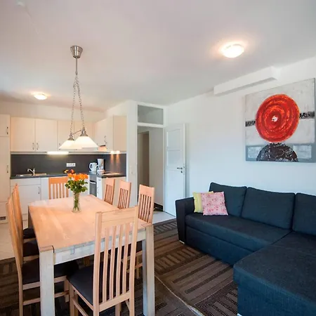 Beautiful With Scenic Balcony Apartamento Bad Gastein