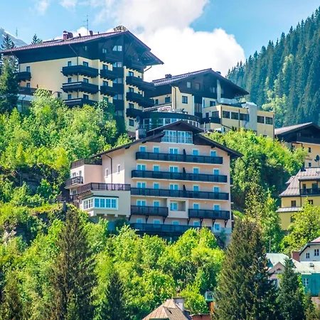 Beautiful With Scenic Balcony Bad Gastein